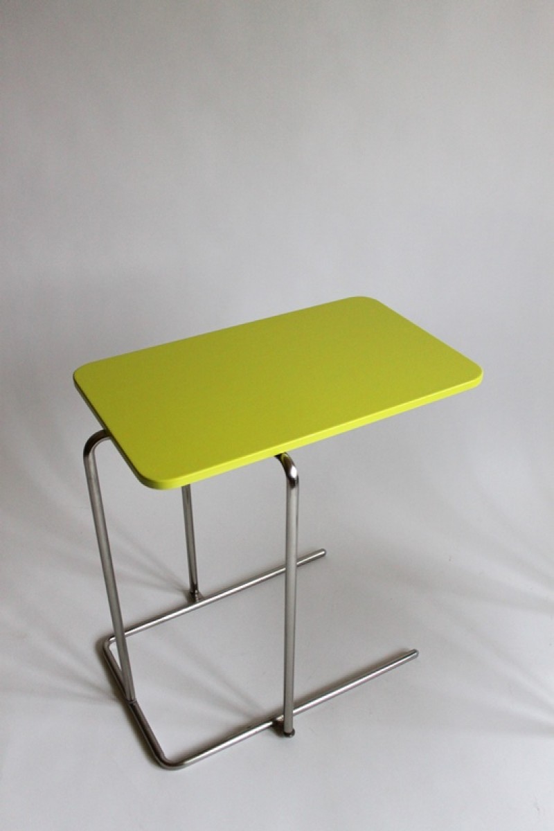 variabilní dvoubarevný noční stolek